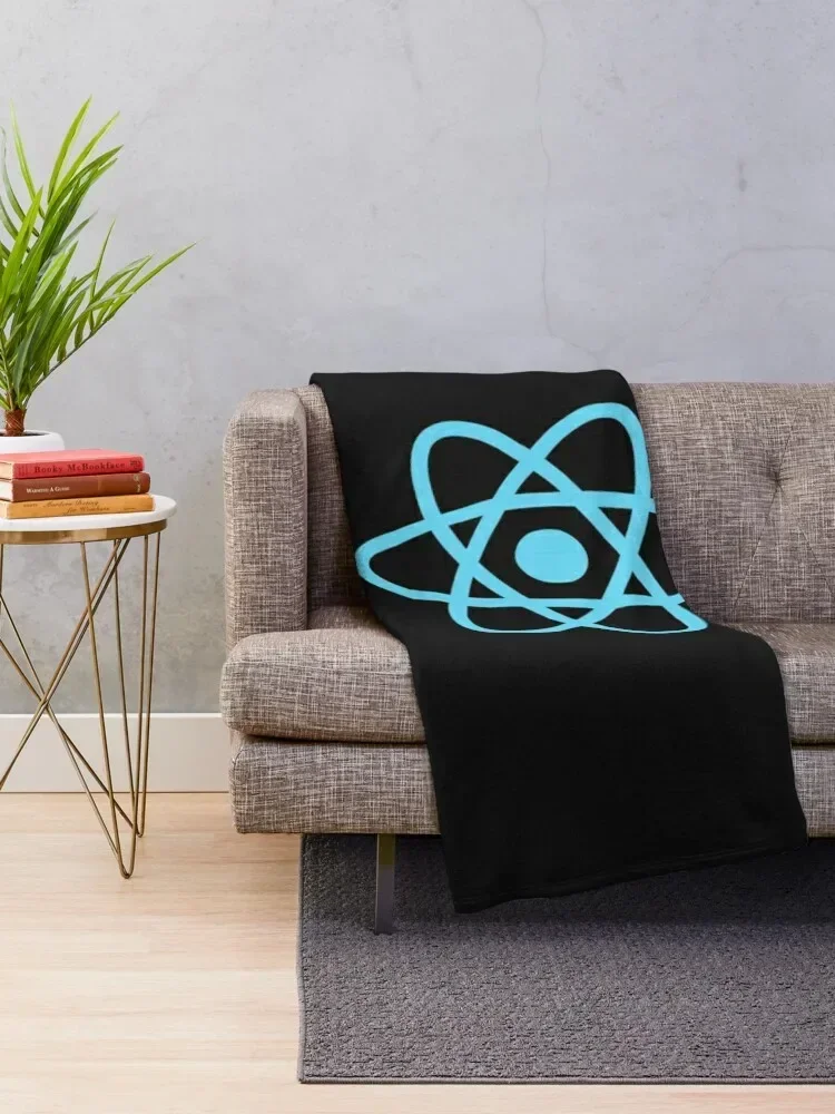 ReactJS React.js Official Logo JavaScript Framework T-Shirt Essential T-Shirt Throw Blanket