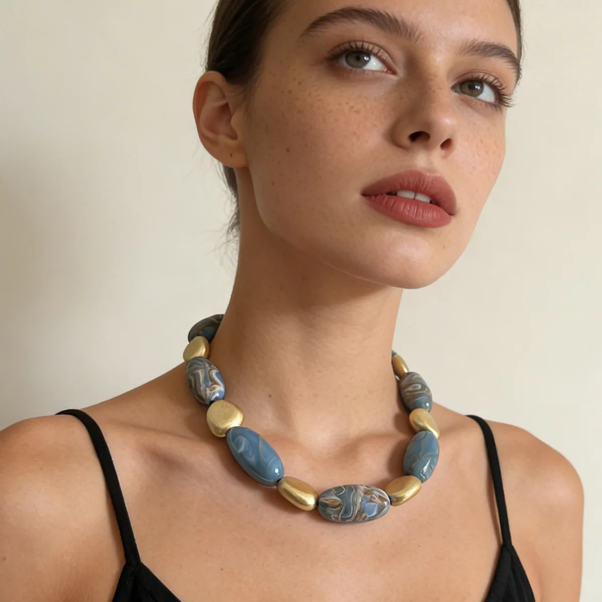 

Baroque Colorful Acrylic Resin Beaded Choker Necklace Women Vintage Adjustable Statement Chain on the Neck Party Fashion Jewelry