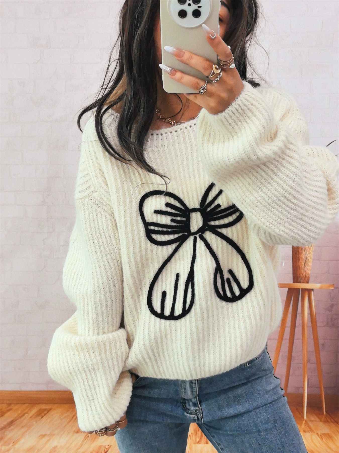 Autumn and winter new simple casual bow embroidery decoration knitted pullover sweater long sleeved sweater for women