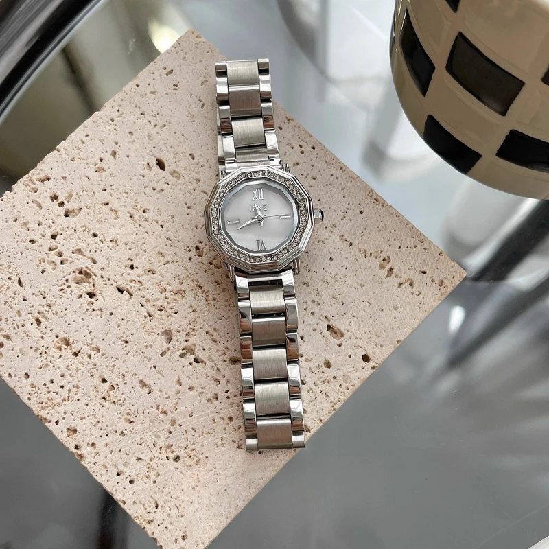 Водонепроницаемые кварцевые часы 2025 года, подарок на день рождения, золотые рябчатые классические модные женские часы, элегантные и простые