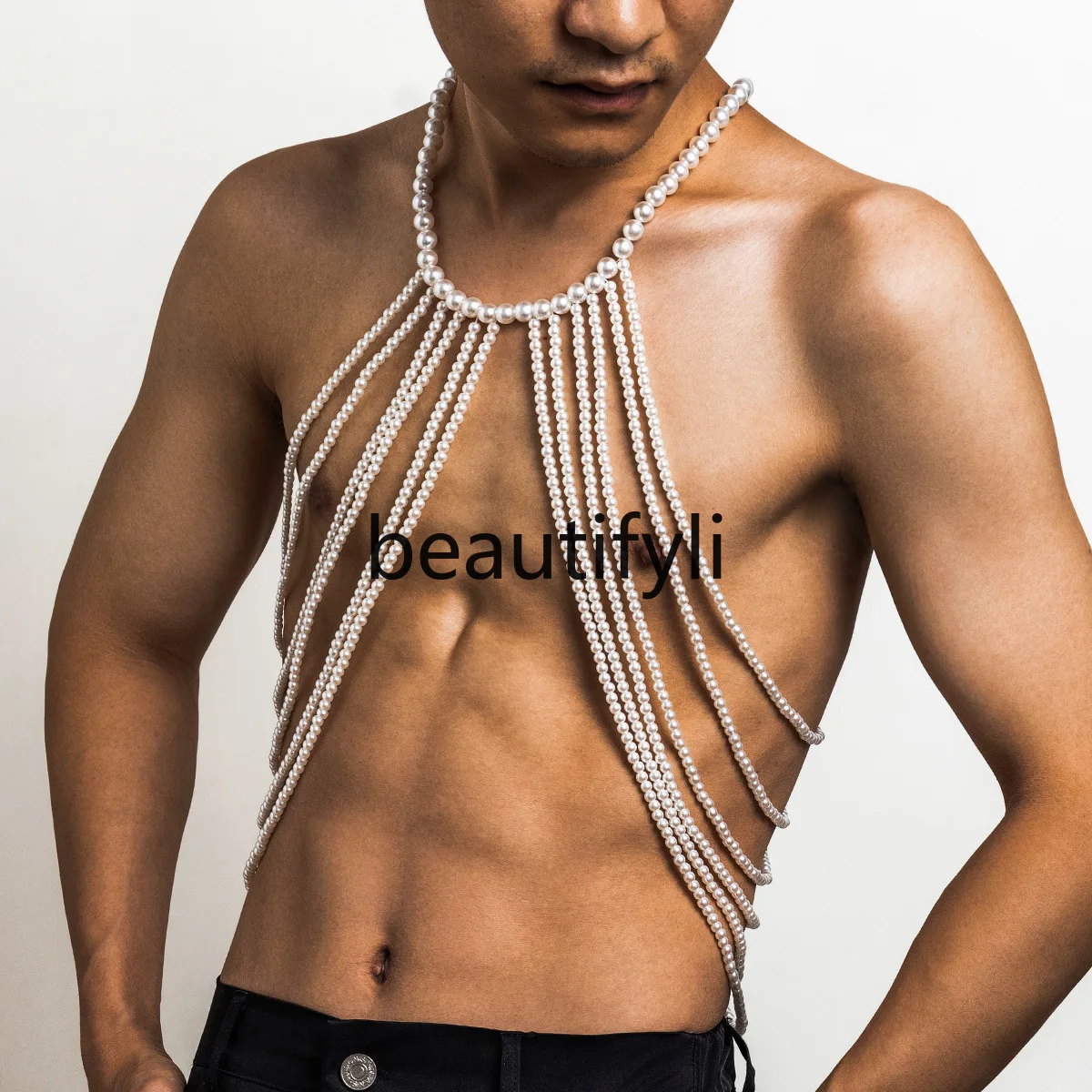 

Men are also fashionable~ Personalized men's pearl body chain