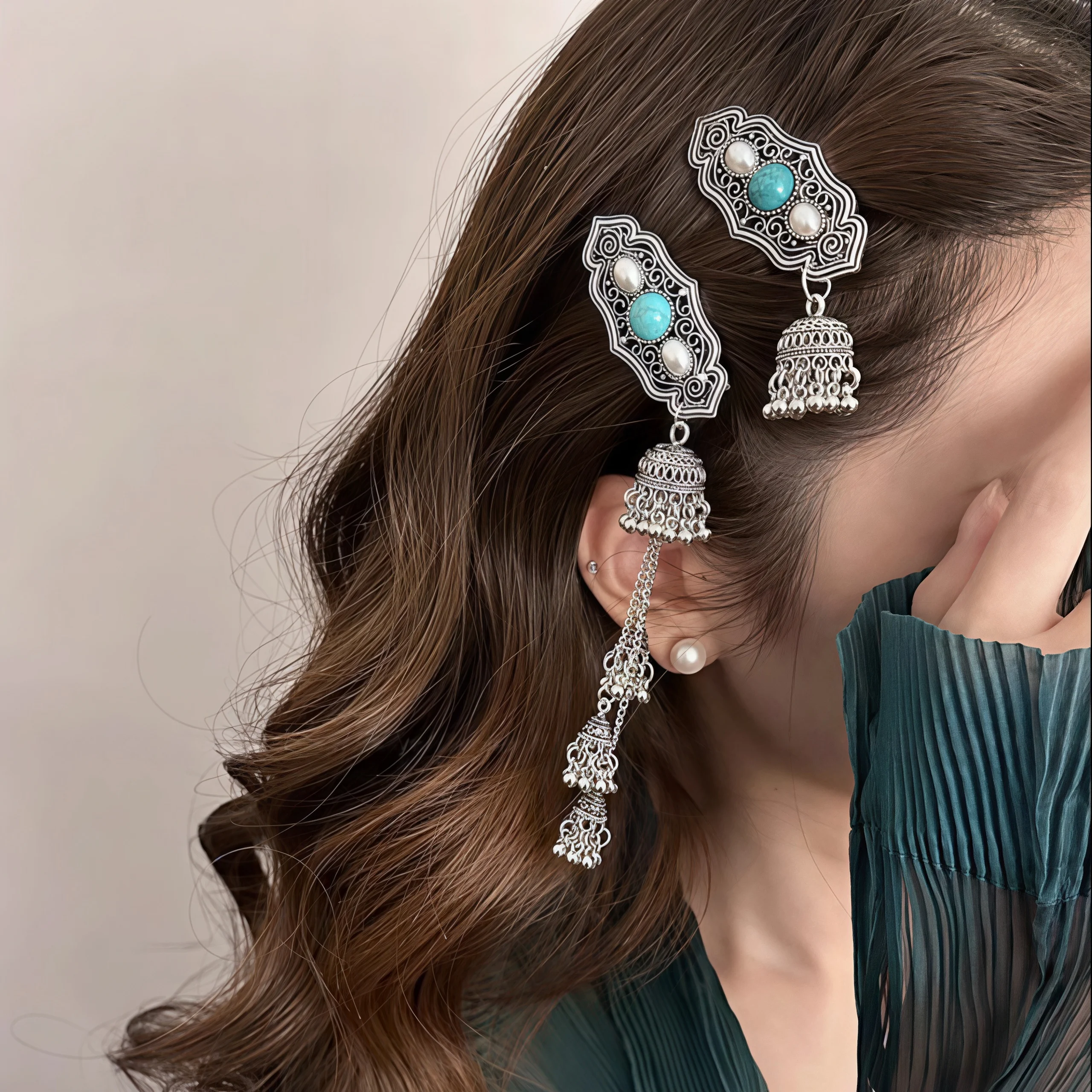 Ethnische Haarspangen im Glockenstil für Frauen, elegante Vintage-Haarspangen mit Metallquasten, trendige türkisfarbene Haaraccessoires für Mädchen – Detail 1
