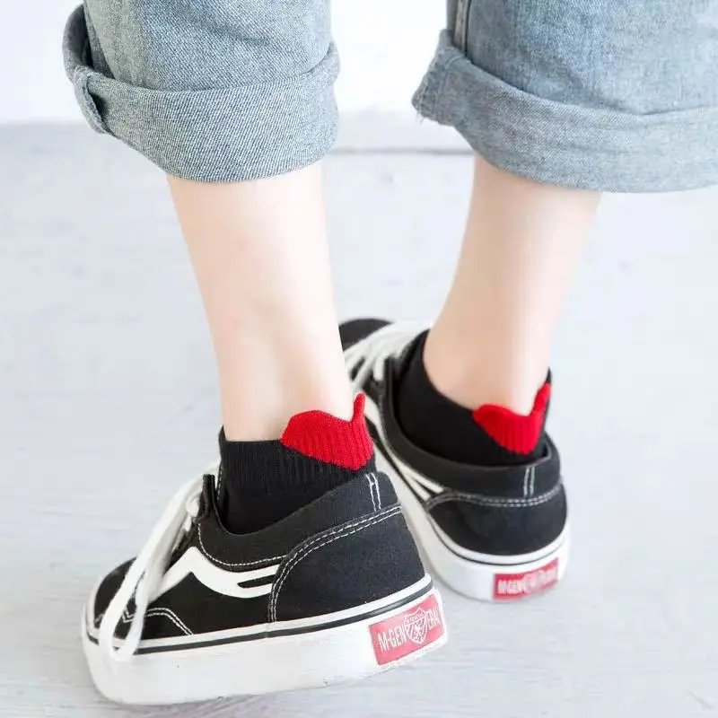 1 Pair Women Socks Cotton Summer New 3D Red Heart Cute Ankle Socks Black White Solid Lovely Socks
