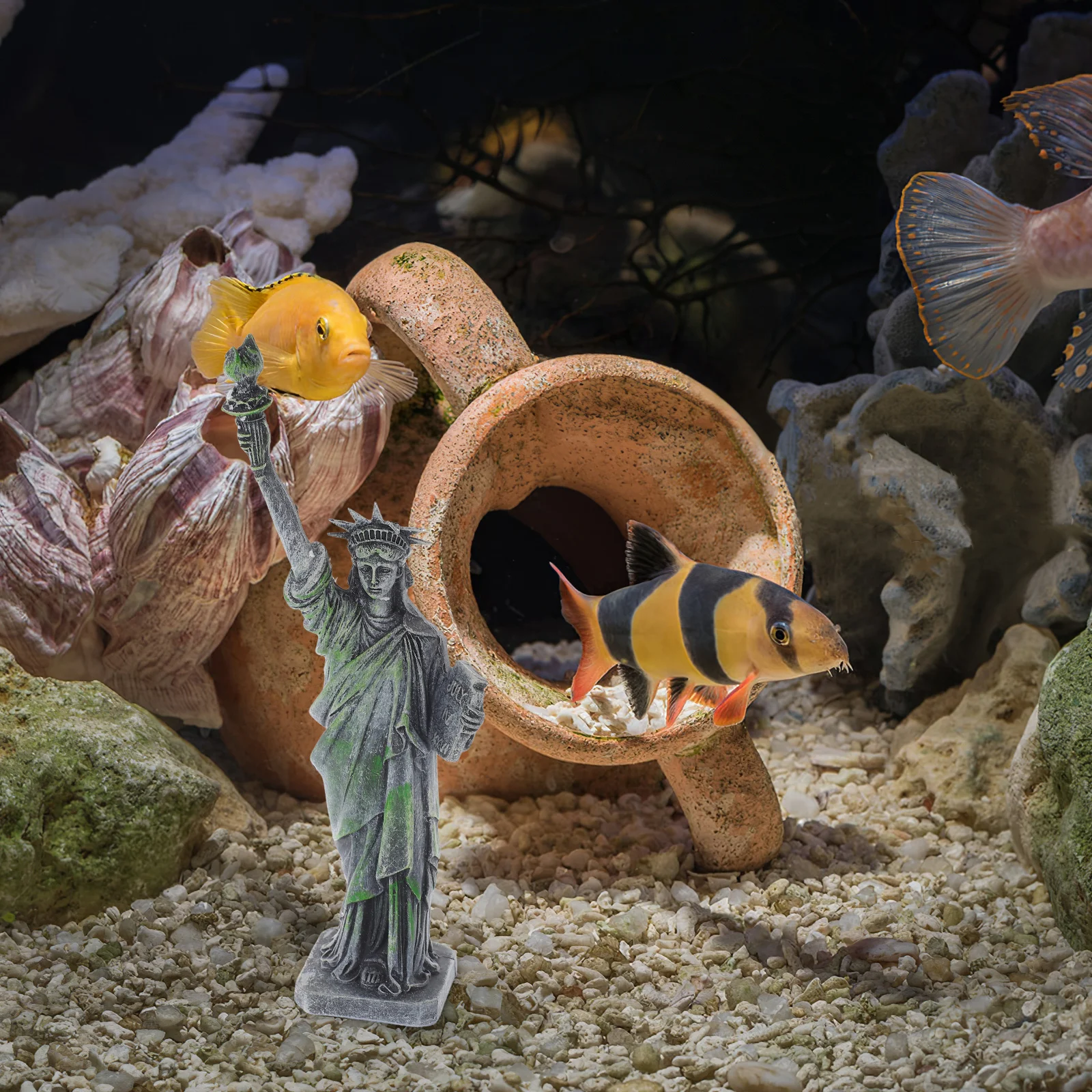 

Versatile Mini Statue of Liberty Resin Ornament American Independence Day Decor Unique Underwater Scene Desk Bookshelf
