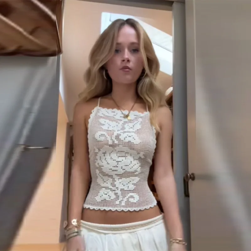 

Простой и очаровательный топ без спинки на шнуровке, в отпускном стиле, без рукавов, на бретельках, новинка 2026 года, женский костюм для отдыха на море и вечеринок