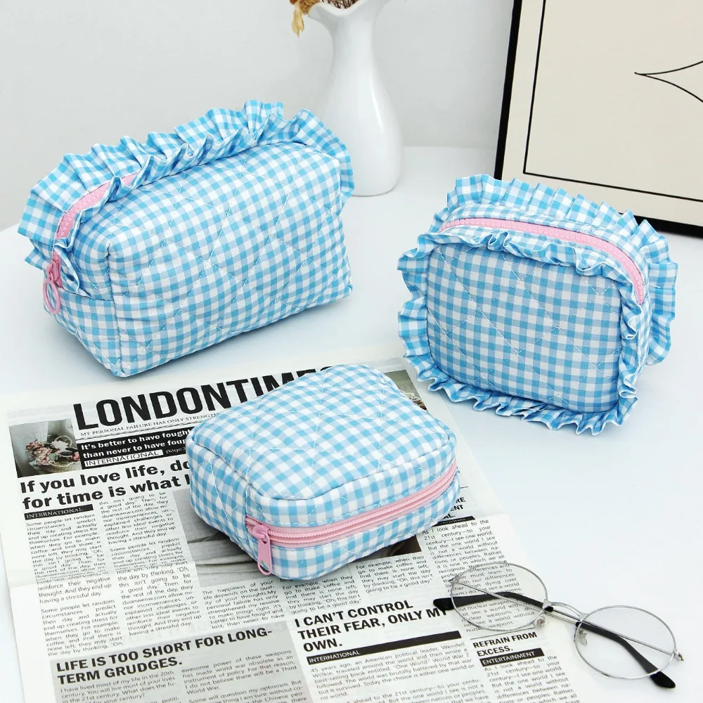 

Portable Makeup Bag Plaid Pattern Quilted Design Makeup Brush Storage Bag Multifunctional with Zipper Travel Toiletry Bag