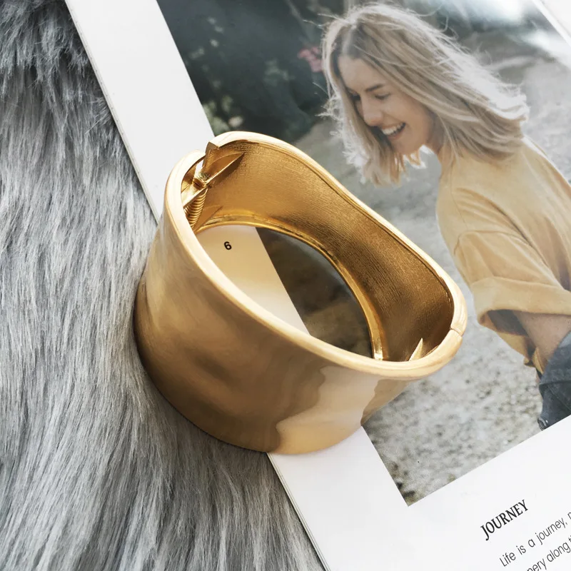 Luxury Wide Bangles Minimalist Alloy Gold Color Bracelets for Women Accessories Fashion Jewellery Engagement Party Gift