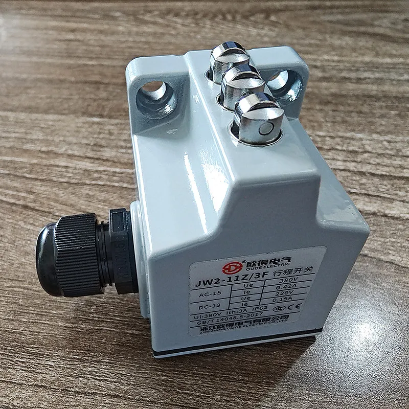 JW2-11Z/3F Waterproof Travel Switch Roller Combination CNC Machine Tool Milling Machine Grinding Machine Machining Center Limit