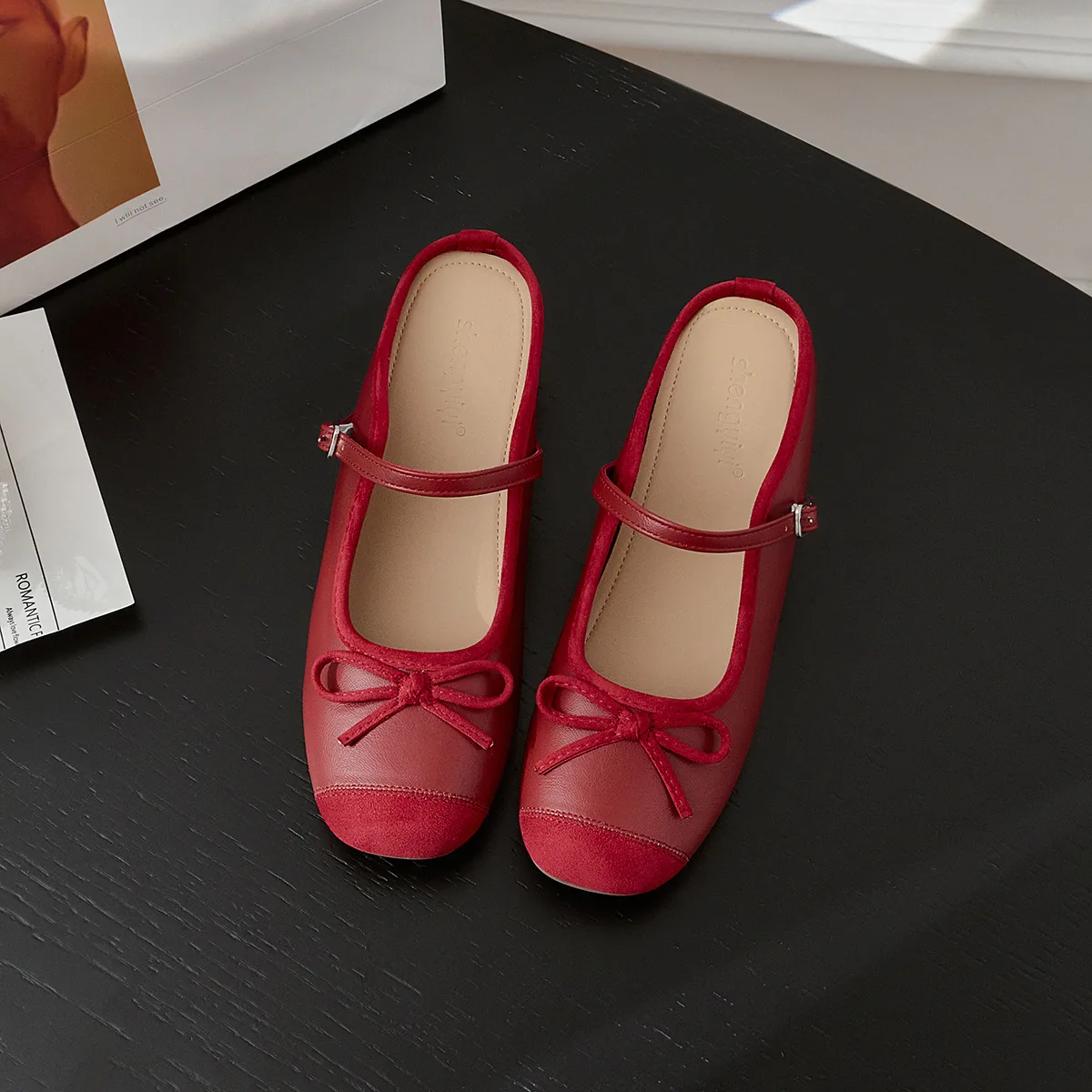 Printemps été 2025 Style conte de fées ballerines hauteur accrue pantoufles femmes vêtements de plein air papillon noeud orteil demi pantoufles