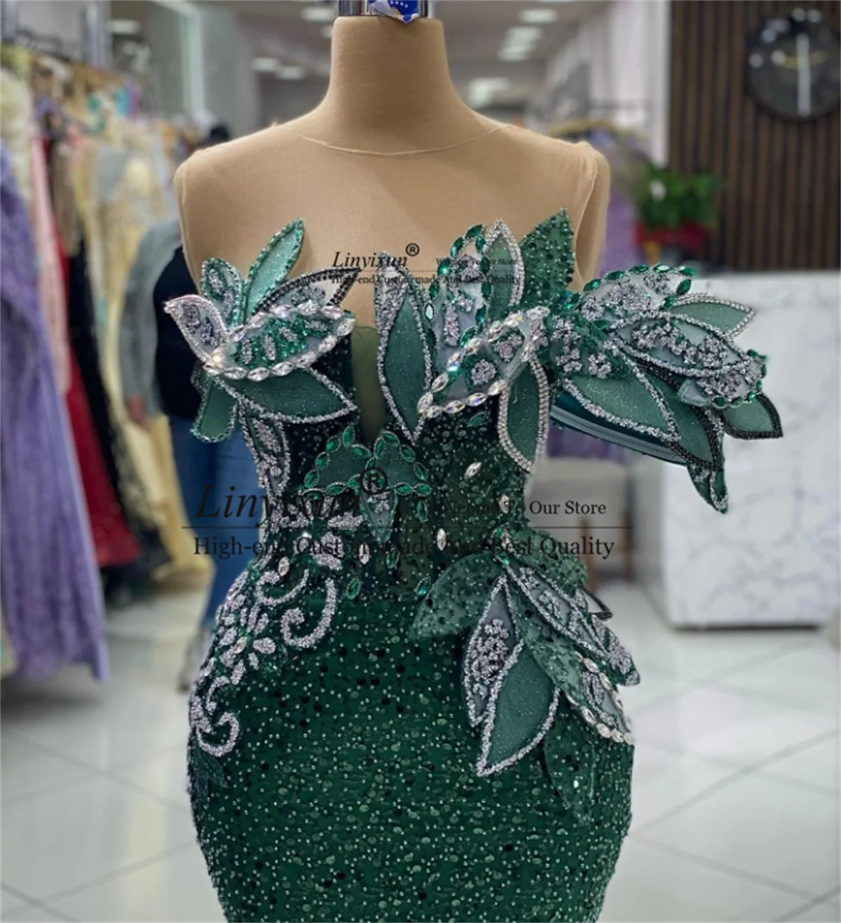 أنيقة الوهم شير الرقبة فساتين حفلة موسيقية مطرزة الدانتيل اللؤلؤ حجر الراين مساء حزب أثواب مخصصة فستان المناسبات الخاصة