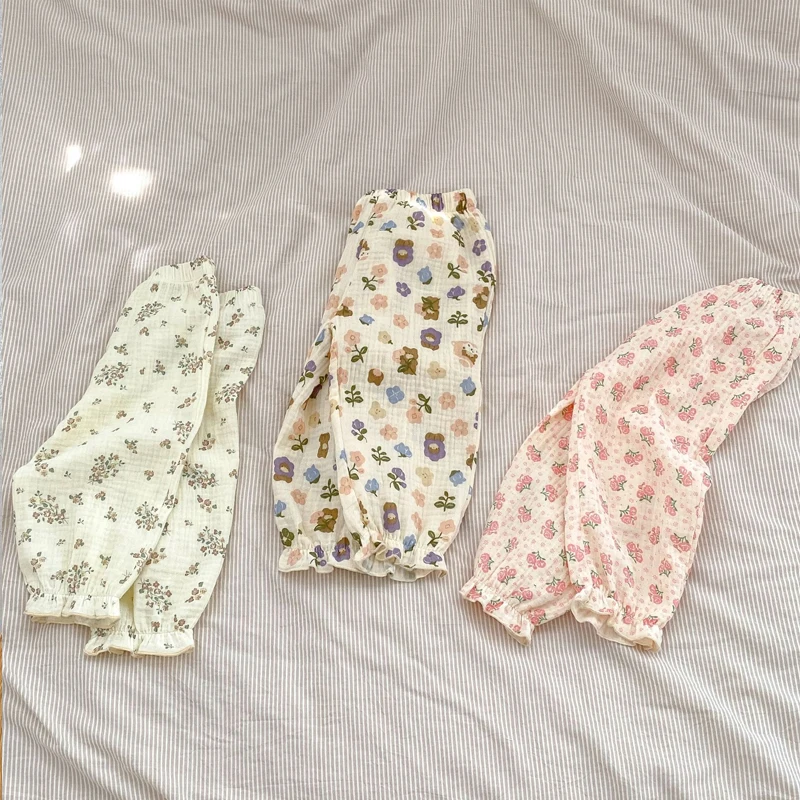 New summer baby clothing, beautiful floral cotton pants for girls aged 0-3, versatile mosquito repellent pants