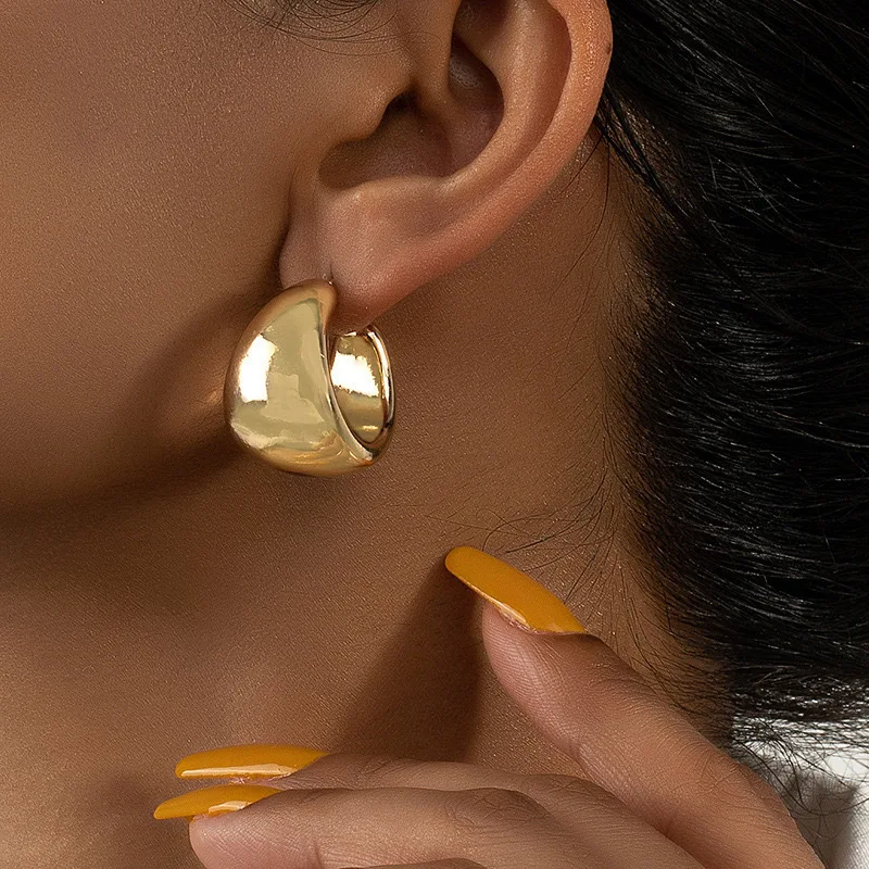 LATS 2024 New Gold Color Round Chunky Earrings for Women Lightweight Smooth Metal Open Thick Hoops Fashion Trendy Jewelry