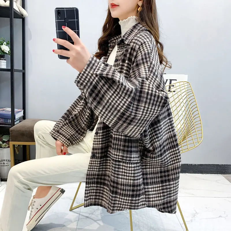 Women's Loose Plaid Shirt Lapel Long Sleeve Office Lady Blouses Tops Female Clothing Fashion 