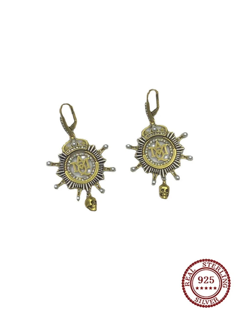 

2025 New Trendy Classic Pentagram Skull Pendant Earrings for Women's Personalized Retro Punk Style Earrings