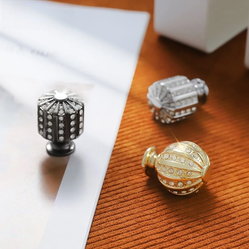 New Luxury Single - hole Crystal Diamond Handle for Cabinet and Drawer, Nordic - style Design for Kitchen and Wine Cabinet
