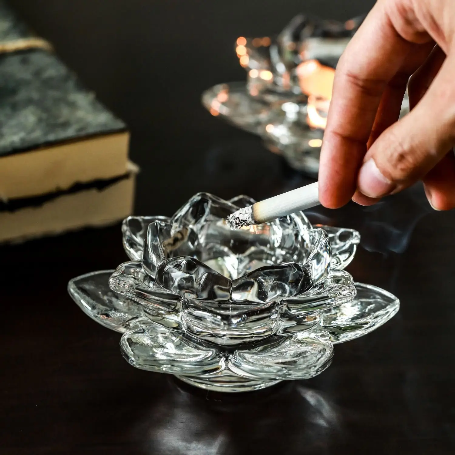 

Ashtray Home Living Room Small Round Lotus Transparent Glass Light Luxury Office Retro Chinese Trend Ashtray