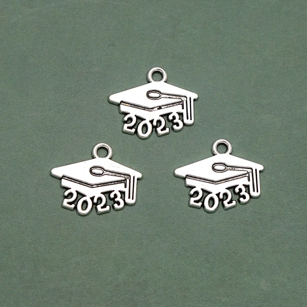 50pcs/lot--14x17mm Antique Silver Plated Graduation 2023 2024 Charms Cap Pendants For Diy Jewelry Making Supplies Keychain