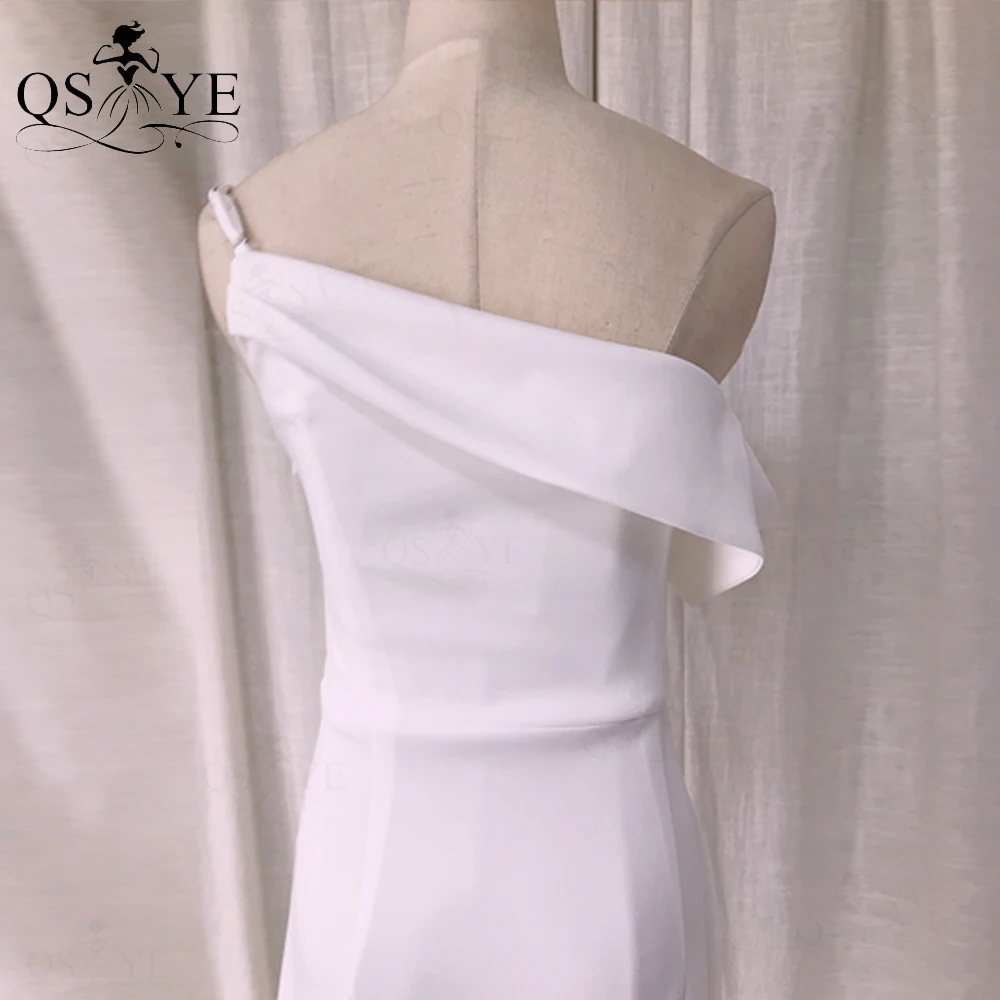 QSYYE ง่ายชุดแต่งงานสีขาวเซ็กซี่ด้านหน้าแยกชุดเจ้าสาวชาความยาว Ruched แขนด้านข้างหนึ่งสายรัดผู้หญิงชุดเจ้าสาว