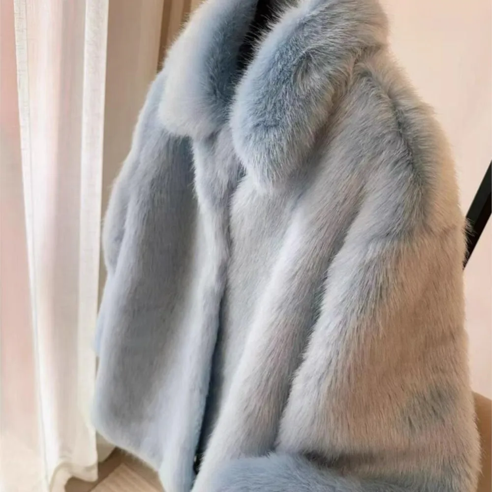 2024ฤดูหนาวAqua Blue Lapel Hairy Shaggy Faux Fur Coatผู้หญิงวินเทจปุ่มปิดแขนยาวหลวมFurry MidiยาวOuterwear