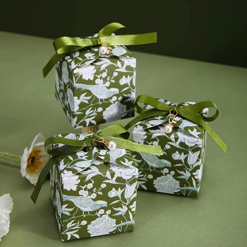 Green Creative Square Candy Box,Wedding Favor Supplies with Ribbon,Gift Bags for Baby Shower, Birthday Party,Wrapping Supplies