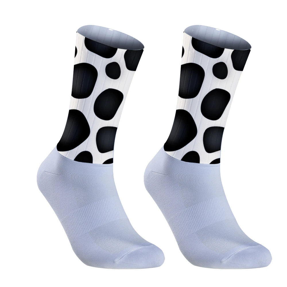 

Для фитнес-приводных велосипедистов: носки унисекс с распылением, быстросохнущие, простые узоры, антимикробные, поддерживают активный образ жизни.