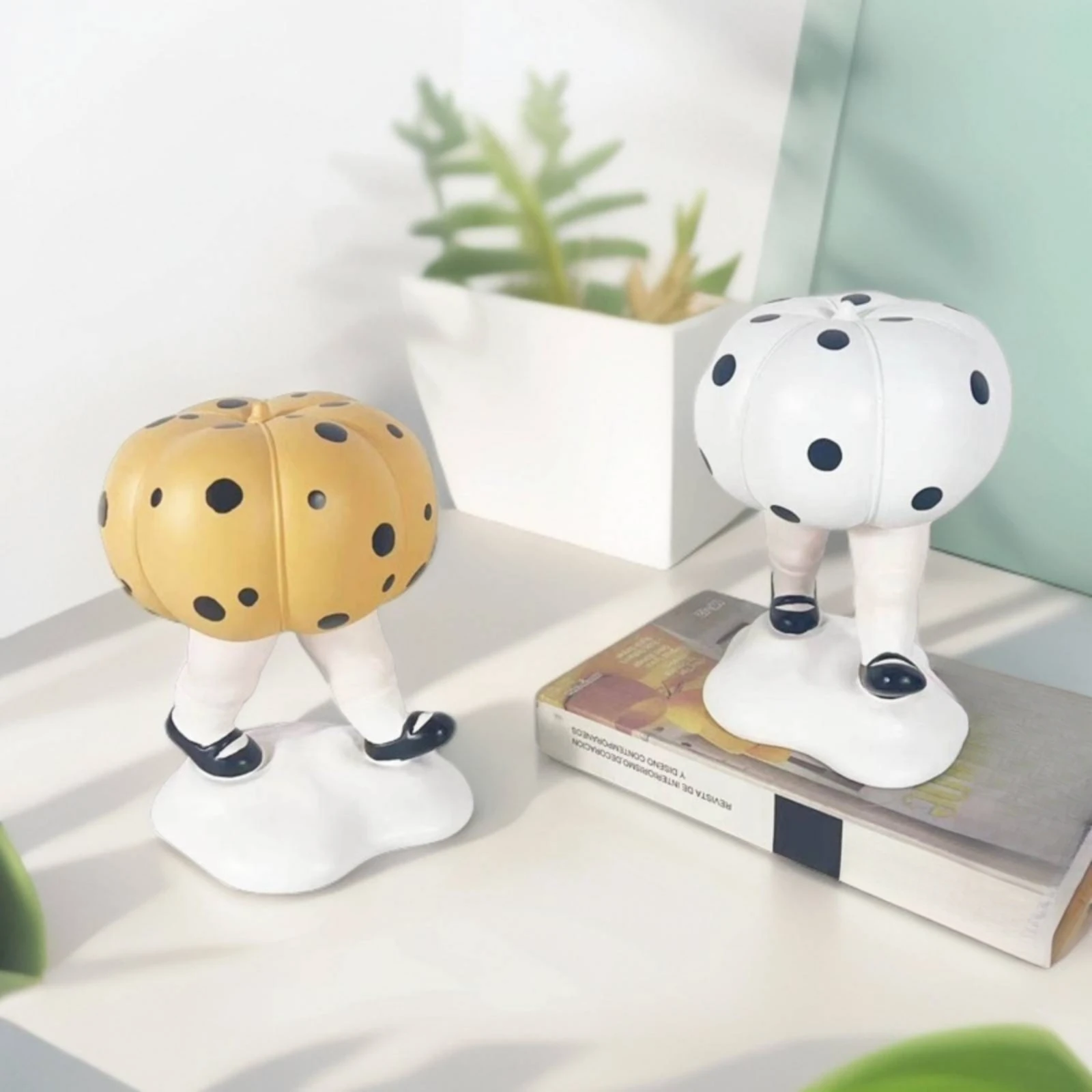 Pumpkin Figurine Whimsical Resin Pumpkin Decor Adorable Cartoonish for Display Shelf, Desk