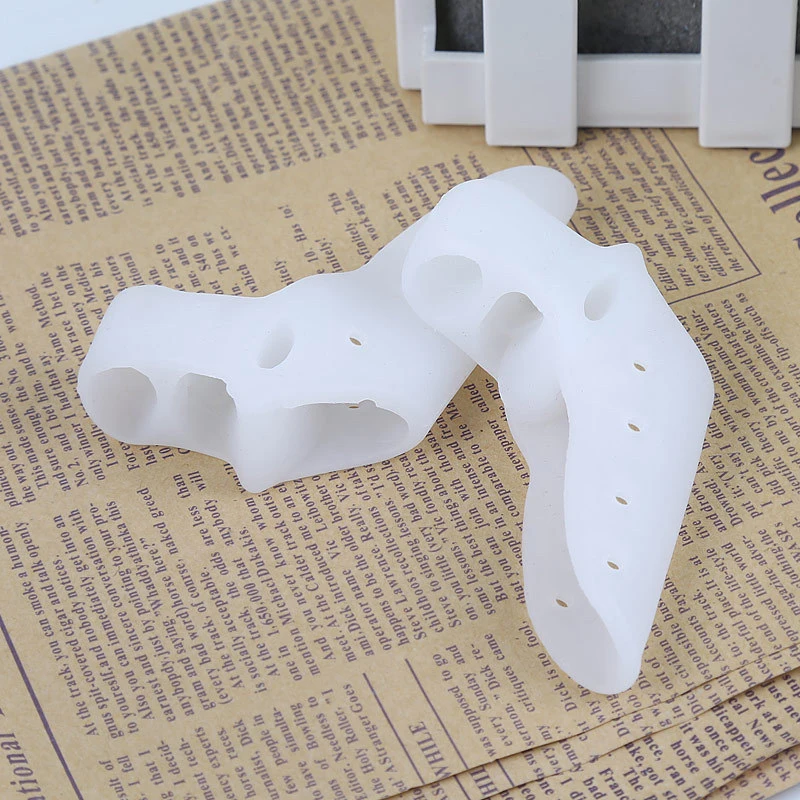 set Silicone Gel Toe Corrector Foot Fingers Three Hole Toe Separator Thumb Valgus Protector Bunion Adjuster Valgus Guard