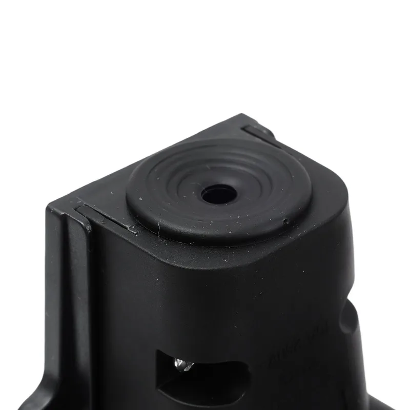 Connector Socket Waterproof Dustproof Design European Standard 1/2/3-position Outlet Wireless Extension Power Strip with Cover