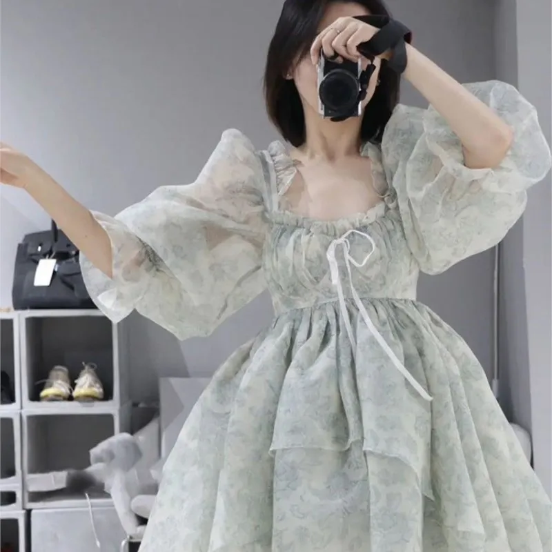 

High Quality |Women's Bubble Sleeve Square Collar Floral Women Dress New Pettiskirt