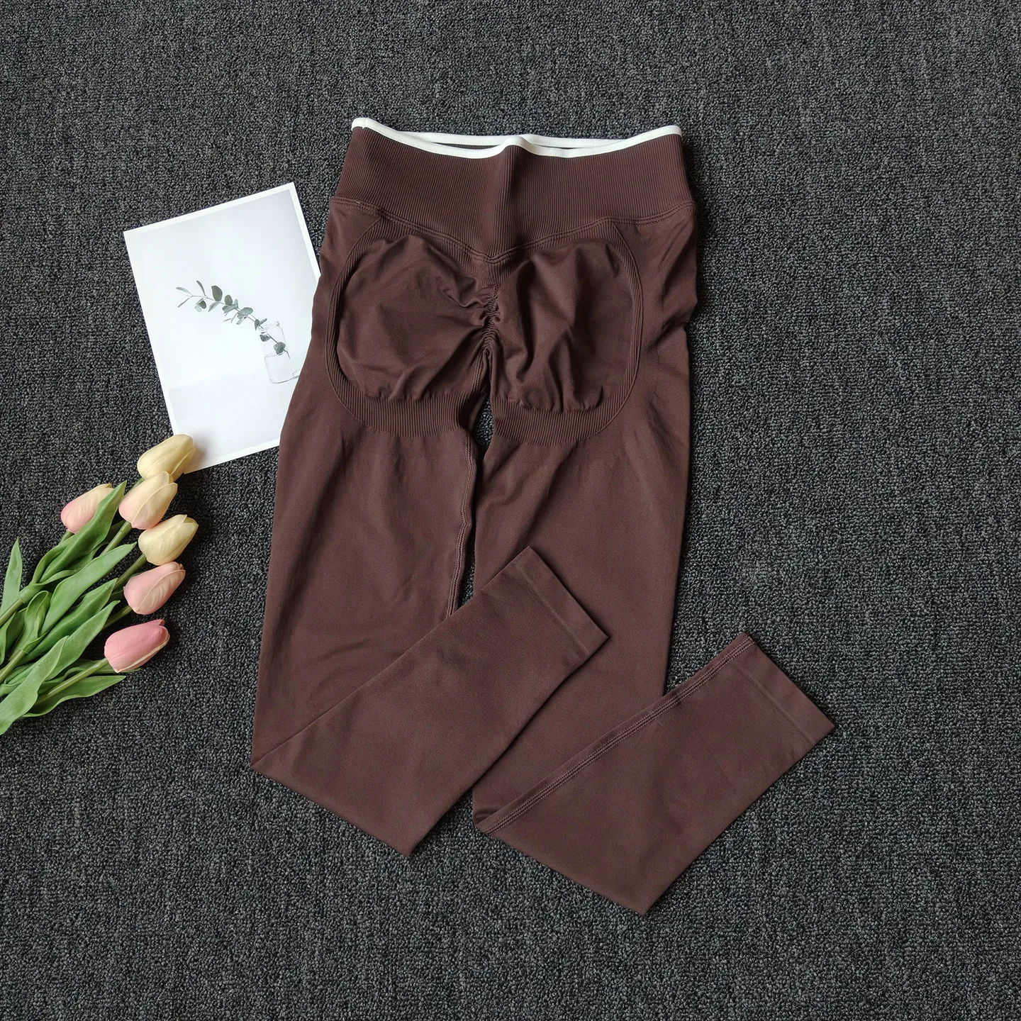 Nahtlose Yoga-Leggings für Damen, mittlere Taille, Push-Up, Fitness-Laufhose, hochelastisch, Hüftlift, Pilates, Gym, Sport-Leggings – Detail 11