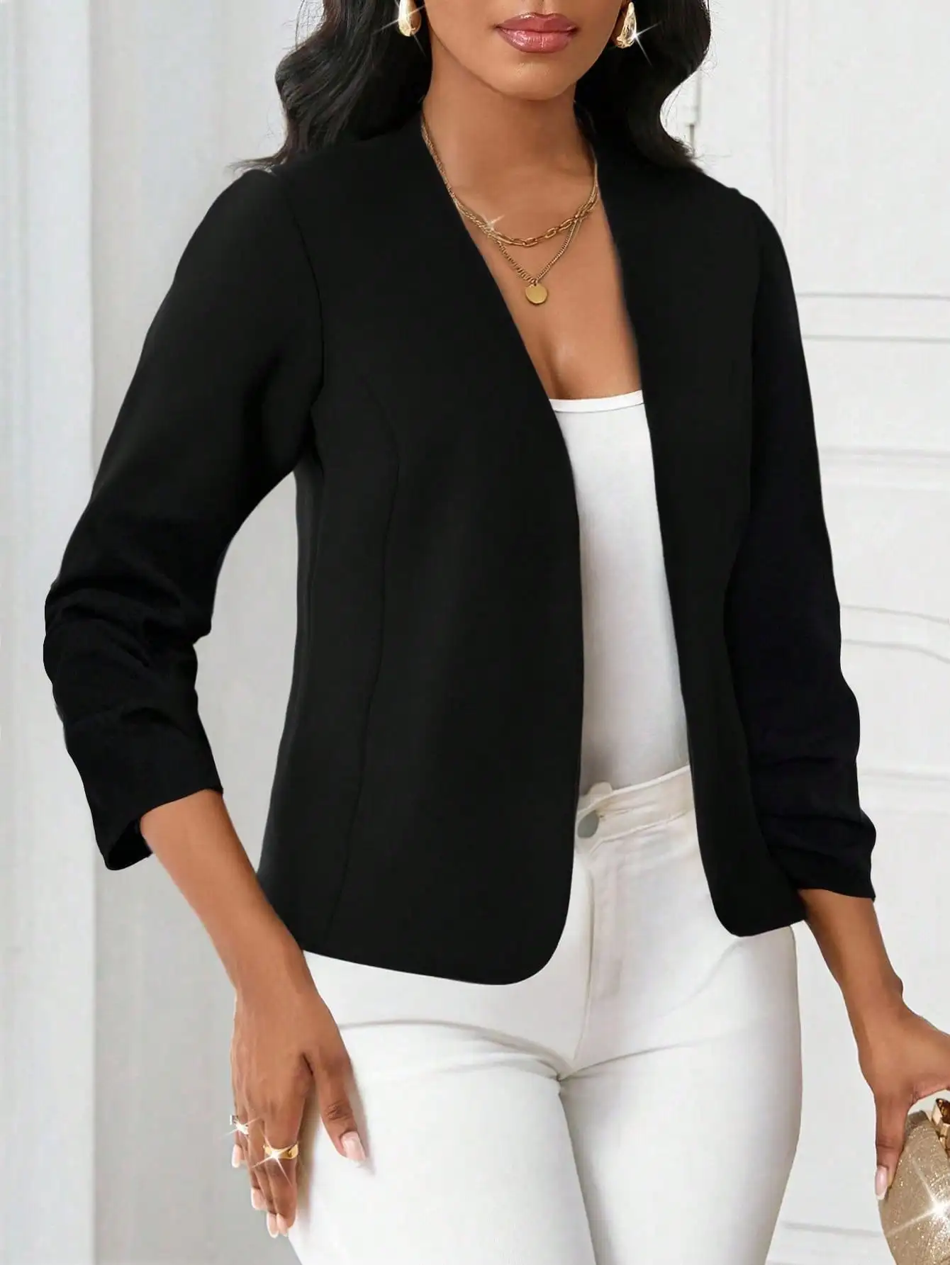Veste blazer noire ouverte sur le devant pour femme avec détails plissés, tenue de bureau élégante à manches longues pour l'automne