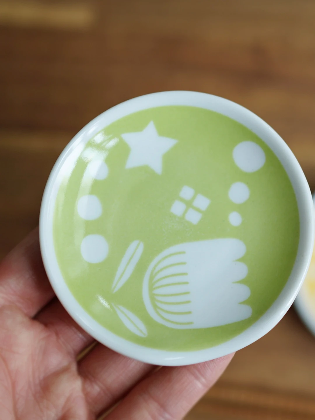 Good Morning Store Spring Plato de cerámica para salsa, bonito soporte para cucharas de condimentos de cerámica, estilo japonés, con decoración subesmaltada