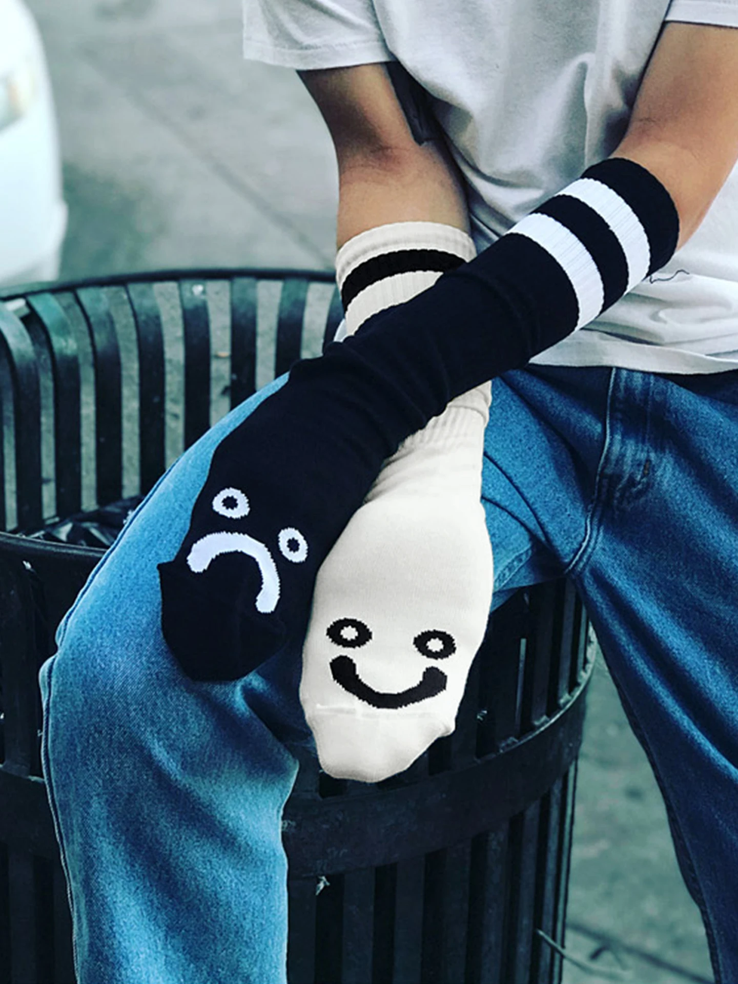 polar-skate-co-happy-sad-so-couple's-contrast-color-skateboarding-mid-length-sos-with-and-cry-face-patterns