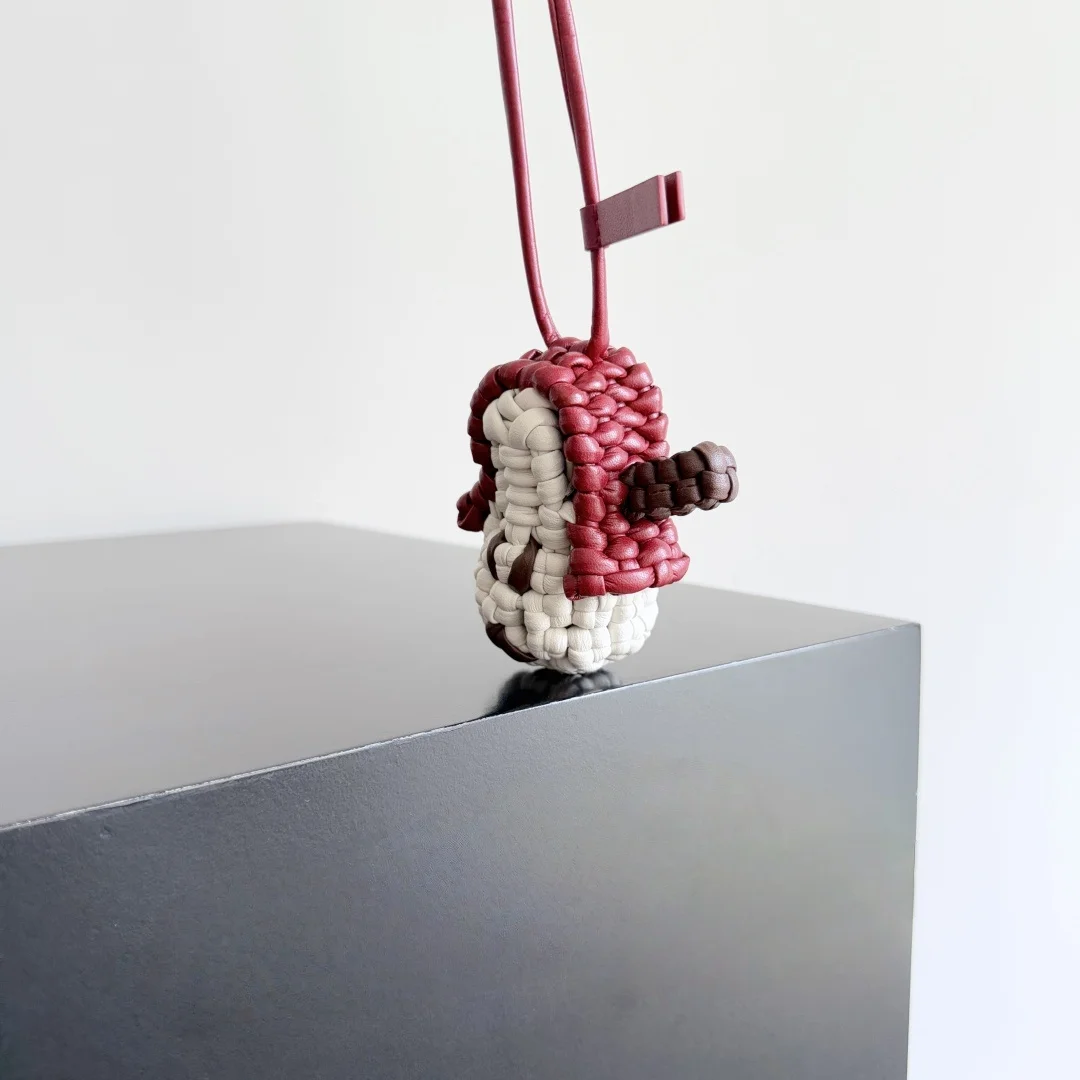 

Luxury House Series Car Pendants, Decorations Keychains Bag Charms Simple and Advanced Purely Handwoven Must-Have Holiday Gifts