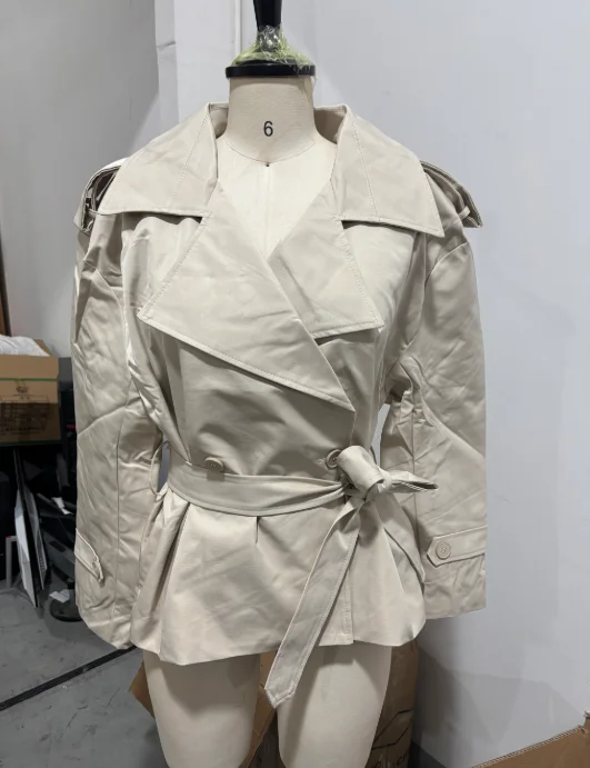 Damen-Windbreaker mit Schnürung, schickes Reverskragen, lange Ärmel, breite Schulter, kurze Mäntel, 2025, Herbst, elegante Pendel- und Alltagsjacke – Detail 6