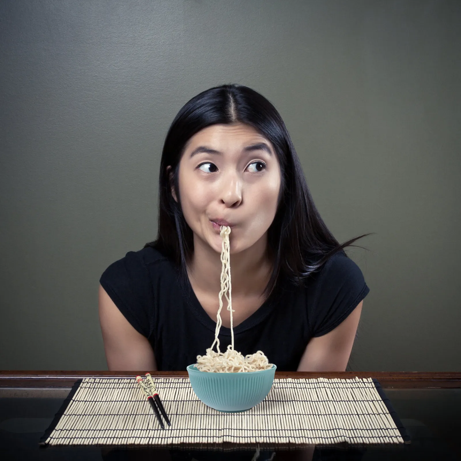 Juego de 4 Tazones Japoneses para Ramen, Tamaño Perfecto para Sopa, Ensalada, Fideos, Reutilizables, Irrompibles, de Paja de Trigo, para Arroz