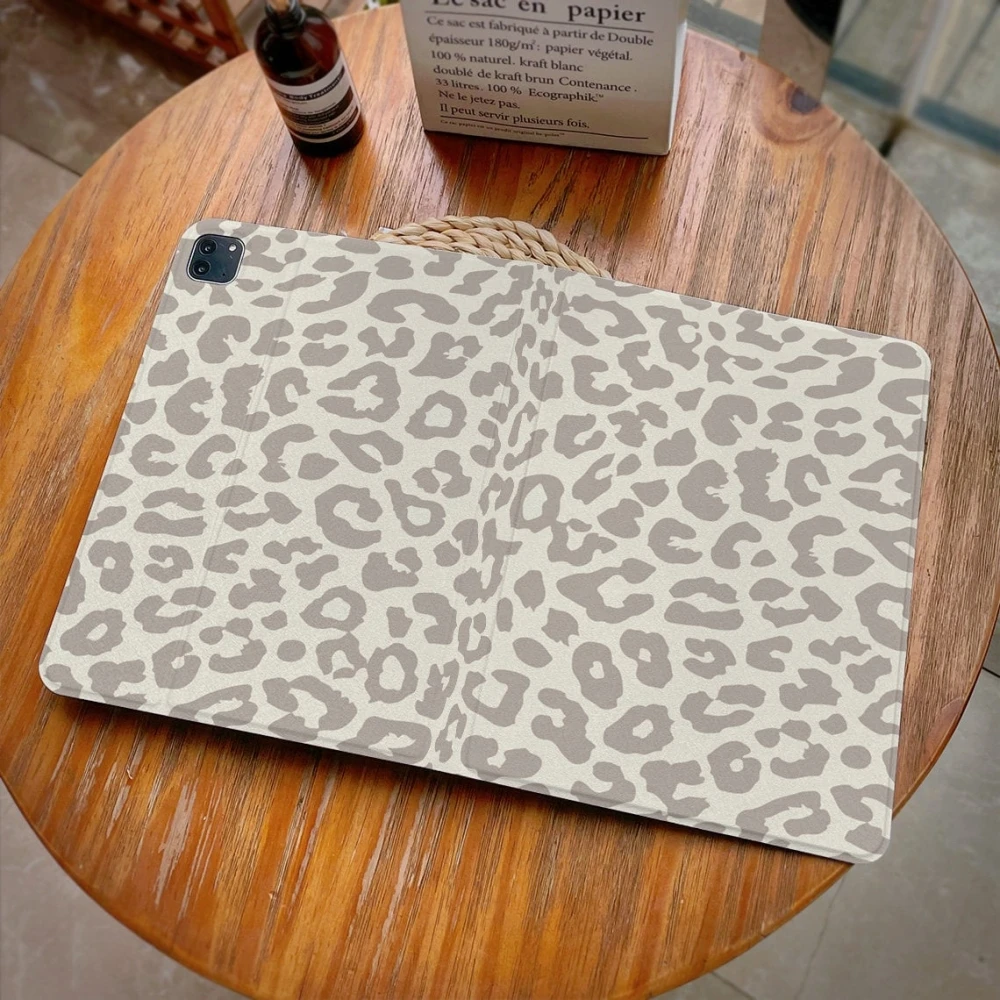 For iPad Air 4 10.9 3 Case For Ipad 10.2 Pro 10.5 11 2021 9.7 Mini 5 6 with Pencil Holder Grey Leopard Print Leather Funda Cover