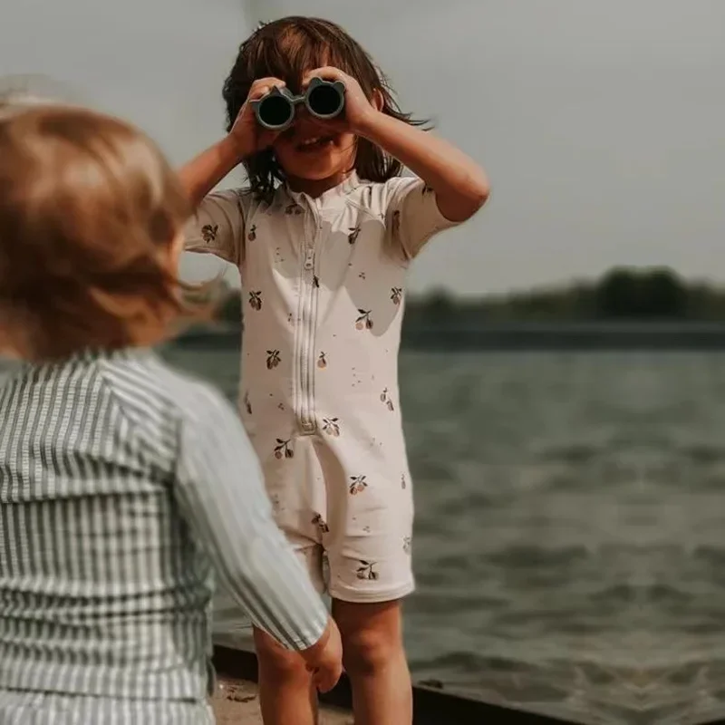 1-8T الاطفال لباس سباحة مجموعات الصيف طباعة الكرتون الحيوان شاطئ شاطئ البحر الملابس طفل رومبير قبعة مطابقة حمامات الشمس ملابس السباحة