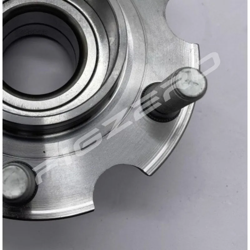 For Roewe RX8 W5 Front Wheel Bearing Assembly with Integrated Hub Axle Head Automobiles