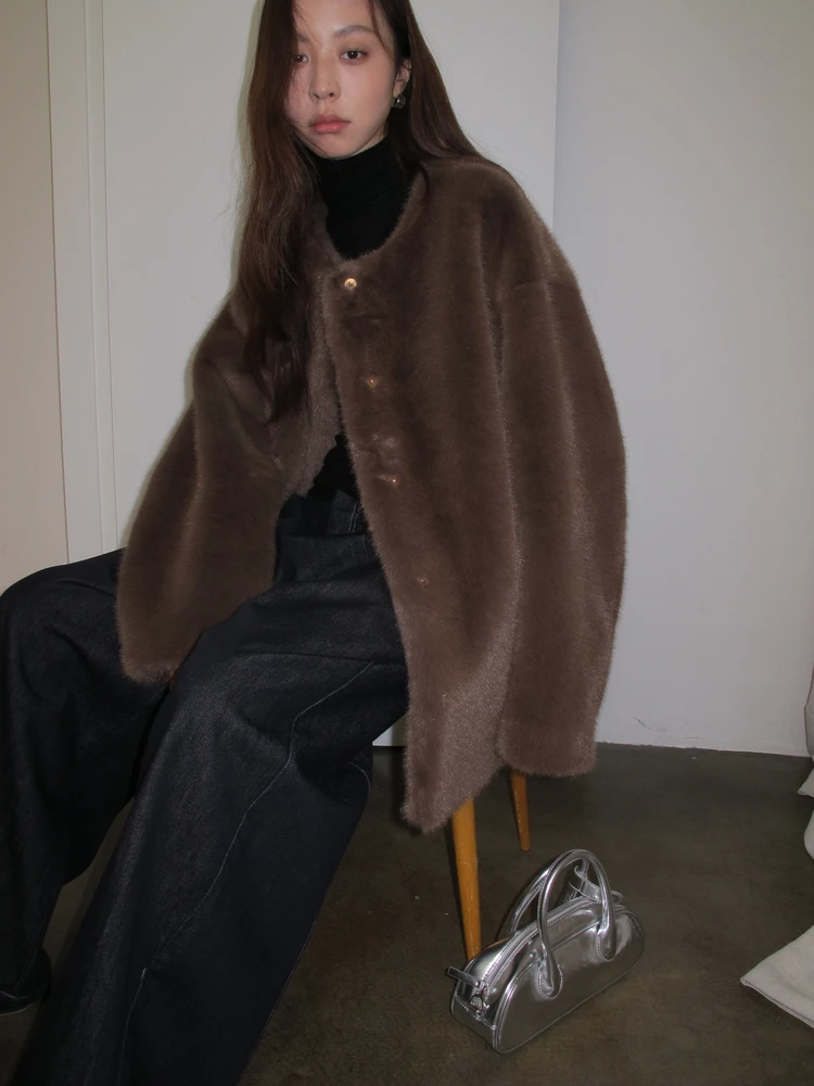 

Thiened round Ne Fem Bear Fur Jaet Autumn Winter Women's Warmth Retro Sle Loose Fit Eco-friendly Polyester Coat