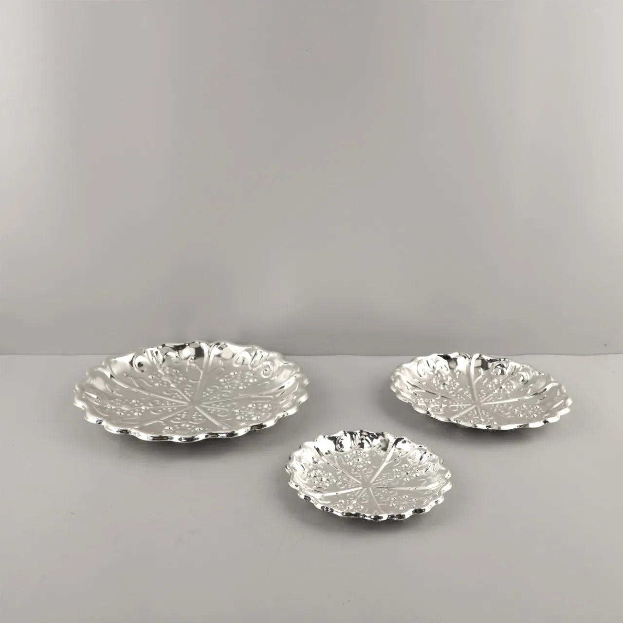 Modern simplicity and high-end sense metal fruit tray tray desktop ornament living room restaurant sales office home accessories
