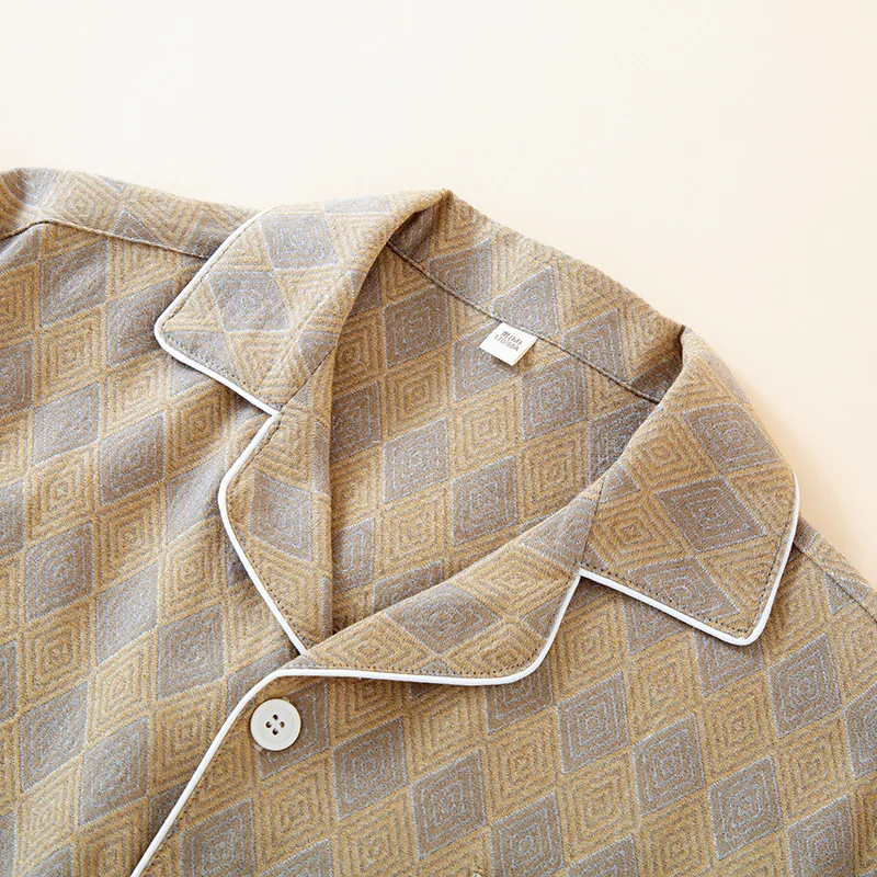 طقم بيجامة رجالي صيفي جديد لعام 2026 سترة قطنية 100% قطن بأكمام قصيرة طقم مكون من قطعتين ملابس منزلية واسعة غير رسمية فضفاضة