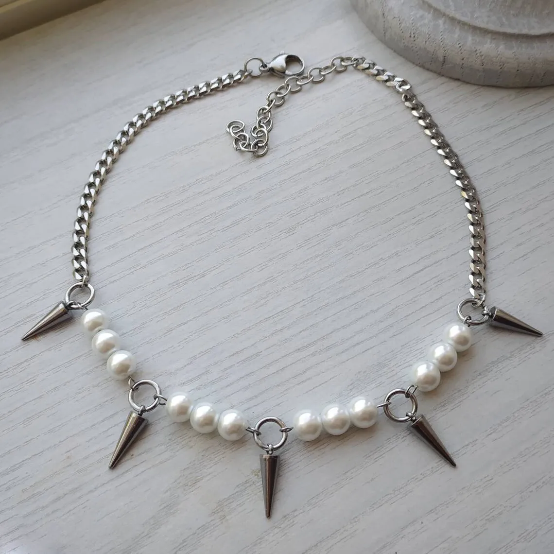 

Pearl spike Choker,rivets,punk jewelry,Gothic accessories,hippie,Y2k,rock,design sense,exaggeration,necklace For Women Girls