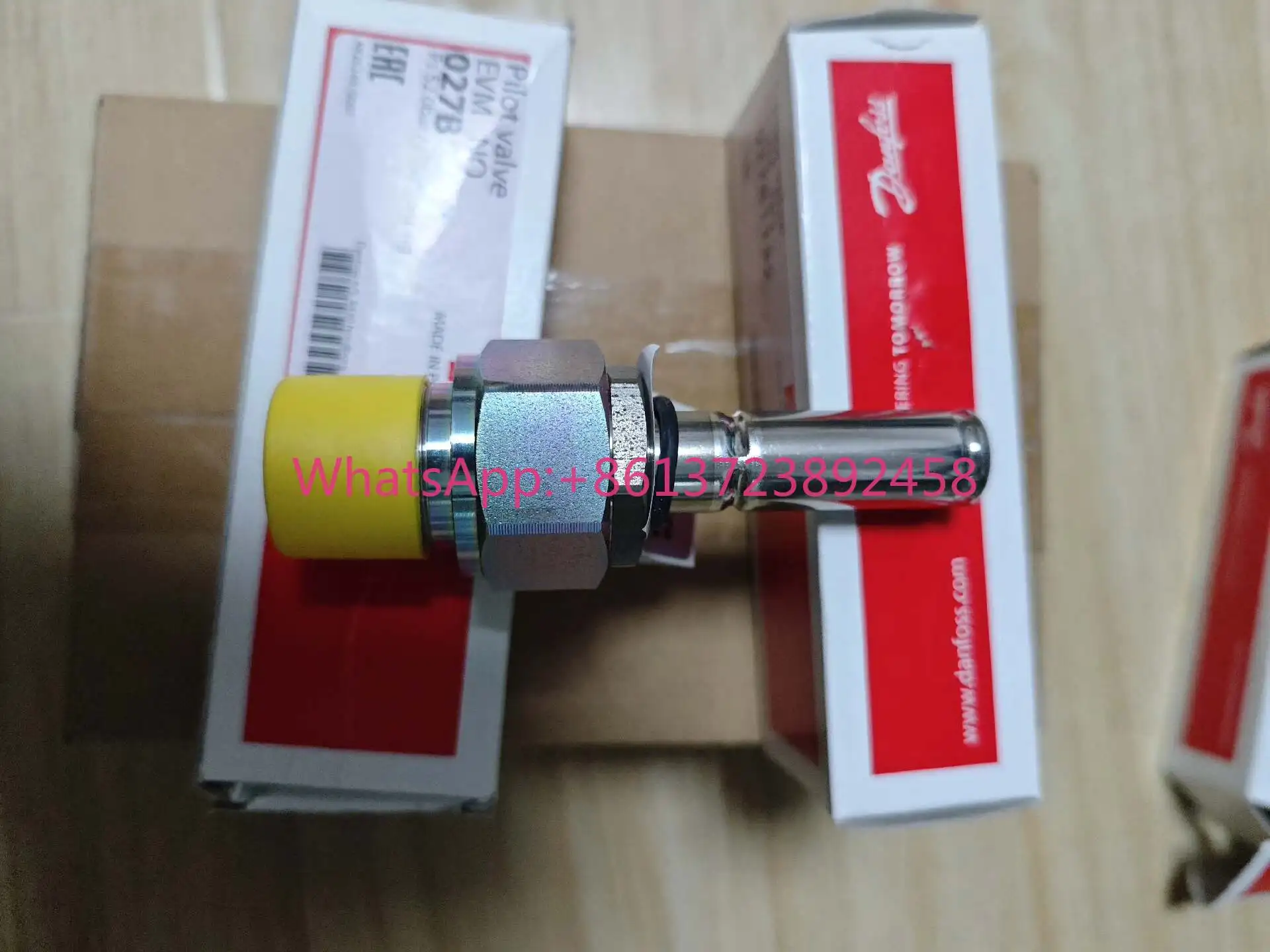Danfoss solenoid pilot valve EVM NO 027B1132 brand new and genuine