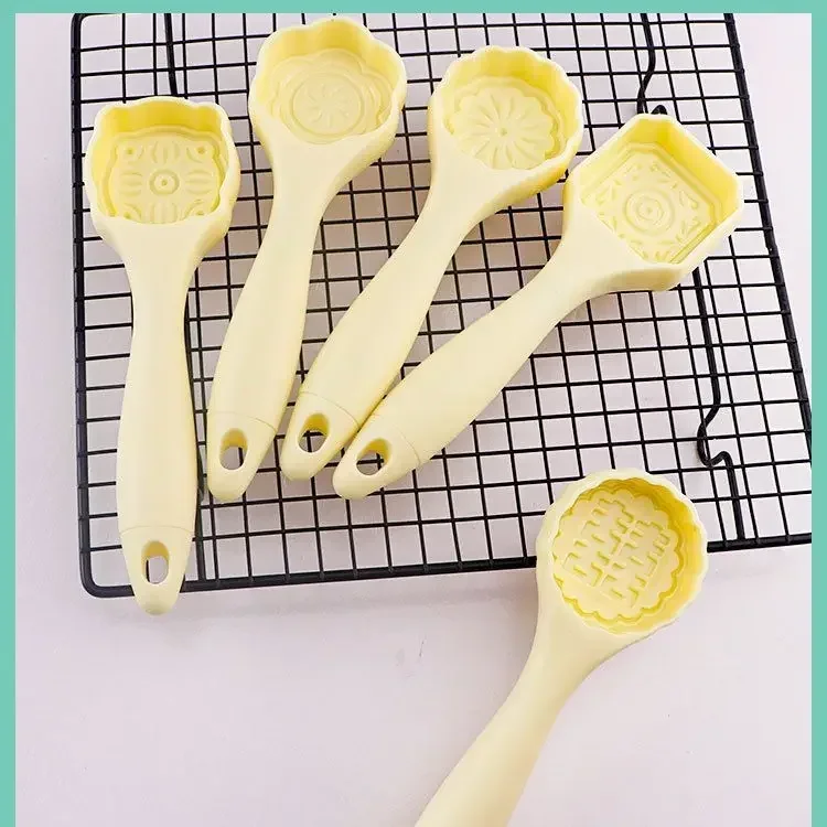 Pastries Molds Portable Cake Molds Durable Multifunction  Convenient Reusable Anti Stick Mooncake Molds