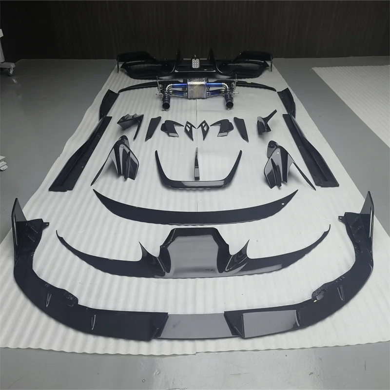 MSY Style Forged Carbon Fiber Front Side Lip Splitter Engine Air Vent Rear Ducktail Diffuser Body Kits for Ferrari F8 Bodykit
