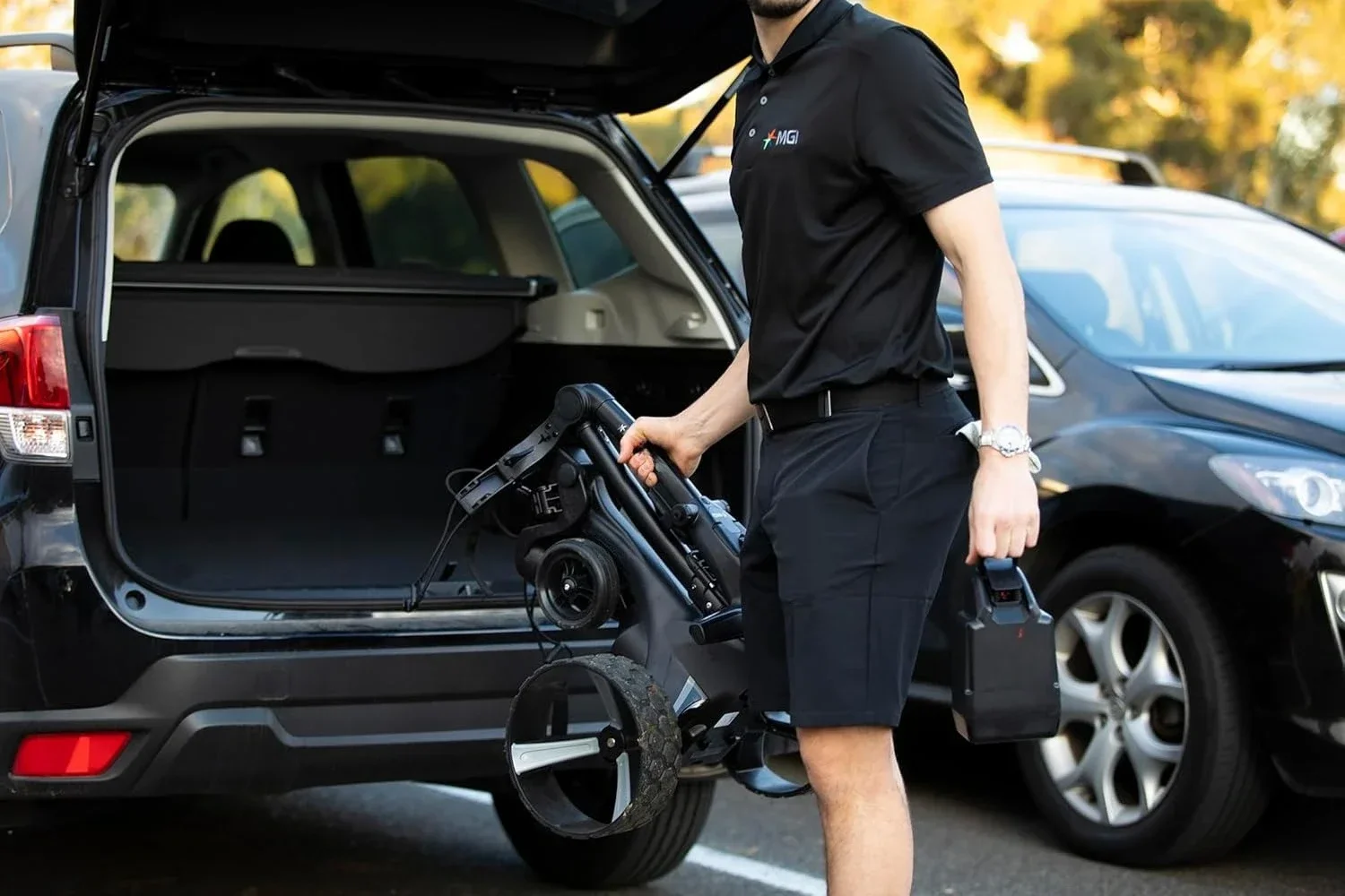 

Электрическая тележка для гольфа по заводской цене - аккумулятор на 36 отверстий - (с держателями для напитков, зонтов и GPS-телефонов)