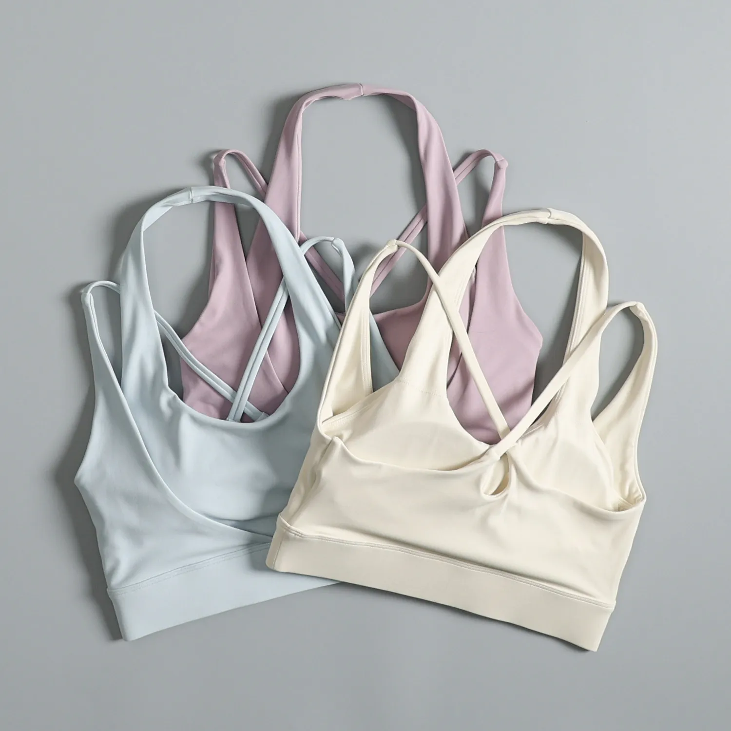 Hollow back sports bra for women in summer with chest pads running shockproof underwear high-looking yoga fitness vest