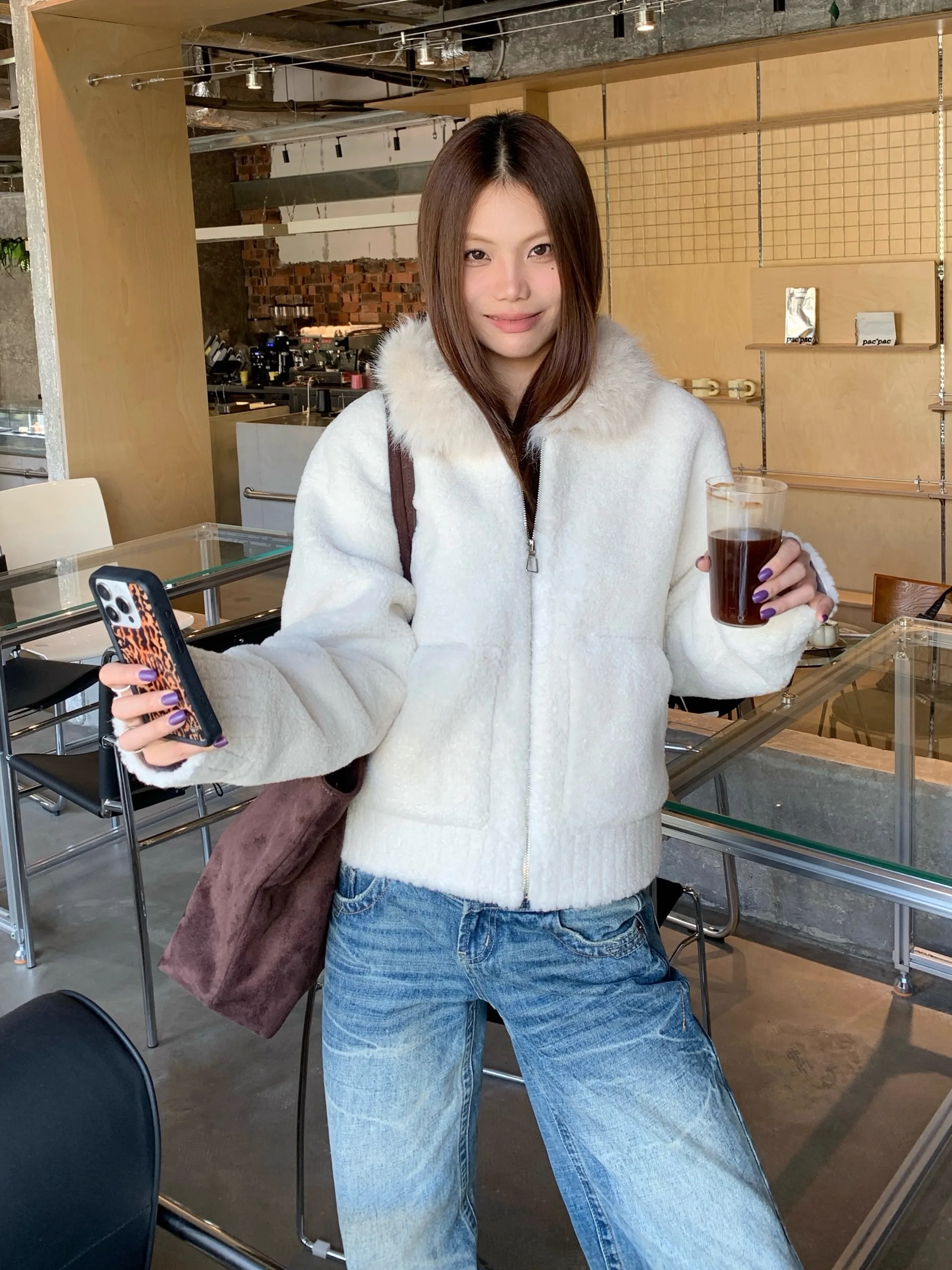 

AUNP Thiened White Cus-Dyed Lamb Fur Collar Eco-Friendly Faux Fur Jaet Women Winter Warm Straight Cut Long Sve Zipper