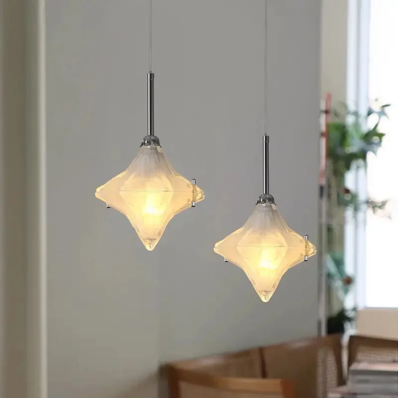 ثريا غرفة المعيشة الزجاجية على الطراز الفرنسي، مدخل المدخل القديم، المدخل، غرفة النوم، الدرج، تركيبات الإضاءة المزدوجة